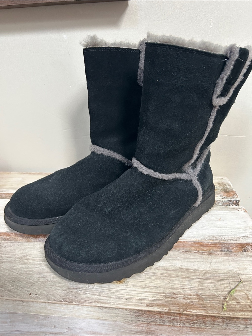 Ugg Classic Short Spill Seam Boot 9